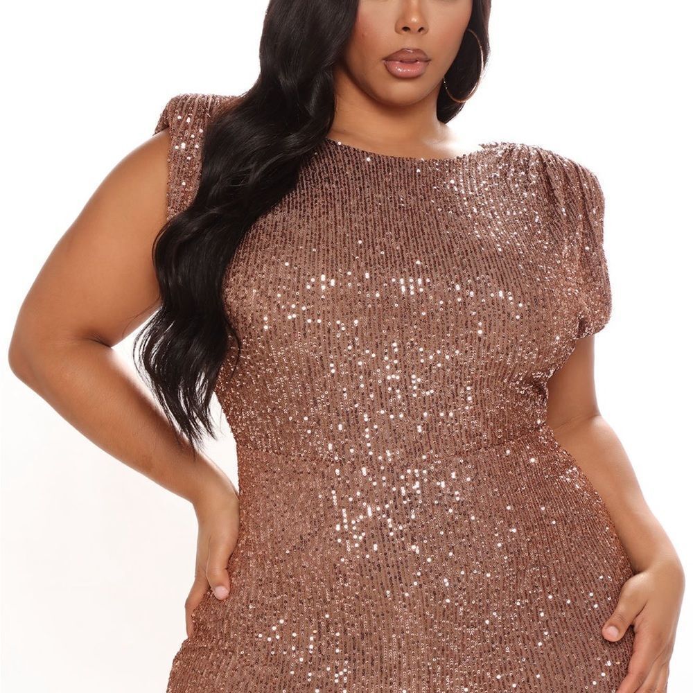 NEW Fashion Nova Large Gold Sparkle & Snatched Shoulder Pad Jumper Jumpsuit - Picture 7 of 16